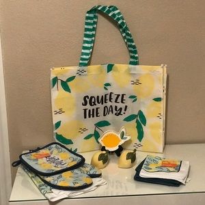 Lemon Towels, Lemon Pot Holders, Lemon Oven Mitt, Lemon Wash Cloths, S&P Shakers